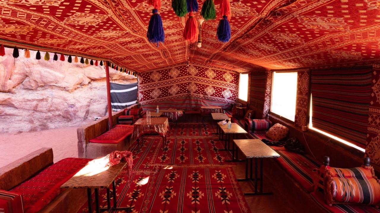 Wadi Rum Meteorite Camp Экстерьер фото