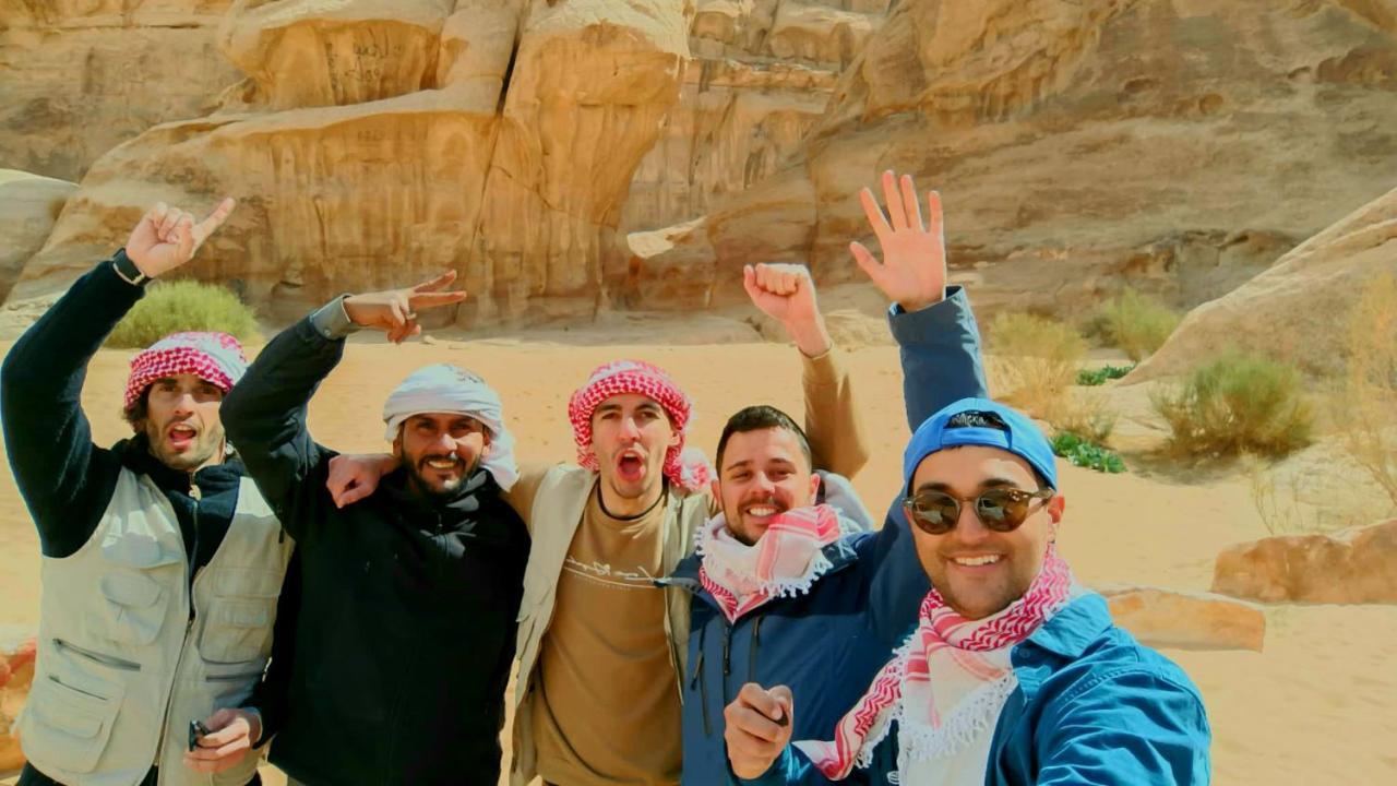 Wadi Rum Meteorite Camp Экстерьер фото