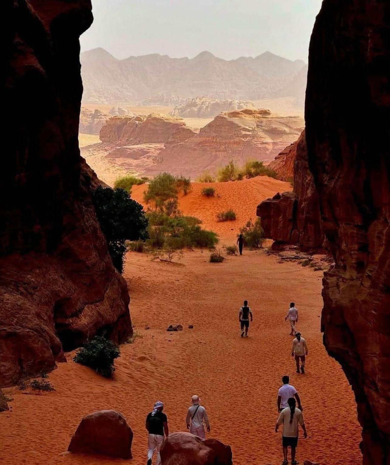 Wadi Rum Meteorite Camp Экстерьер фото